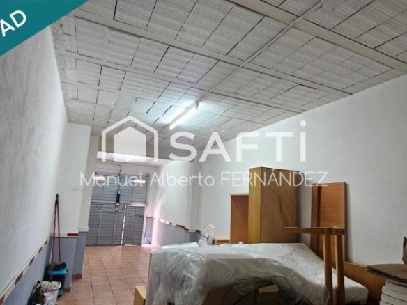 Imagen 2 de Local/almacén/garaje de 63 m². Espacio versátil en zona comercial en auge