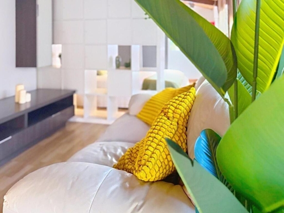 Imagen 2 de Loft con terraza y tren a un minuto