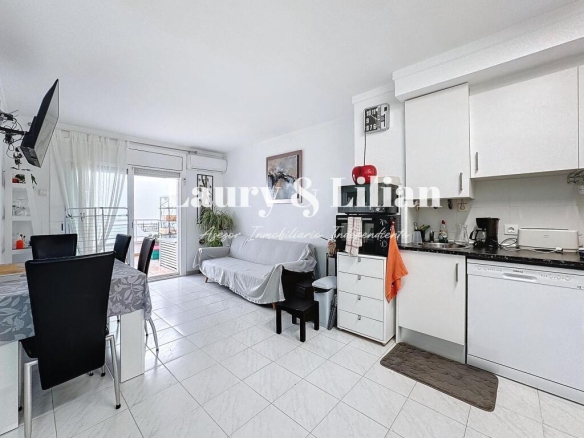 Imagen 2 de ¡Nuevo! Apartamento de 1 dormitorio en Port Nautic