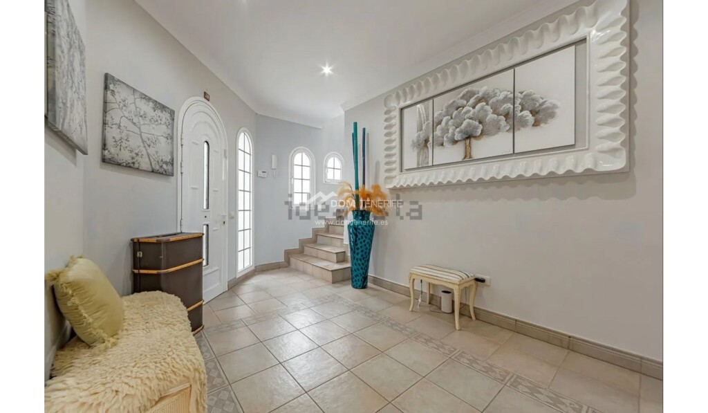 Imagen 4 de Casa-Chalet en Venta en Adeje Santa Cruz de Tenerife