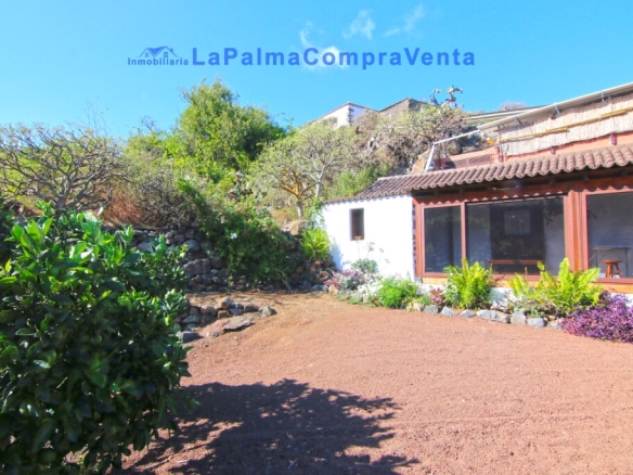 Imagen 2 de Casa-Chalet en Venta en Roque Faro Santa Cruz de Tenerife