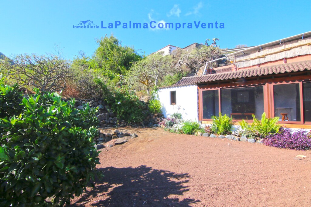 Imagen 2 de Casa-Chalet en Venta en Roque Faro Santa Cruz de Tenerife