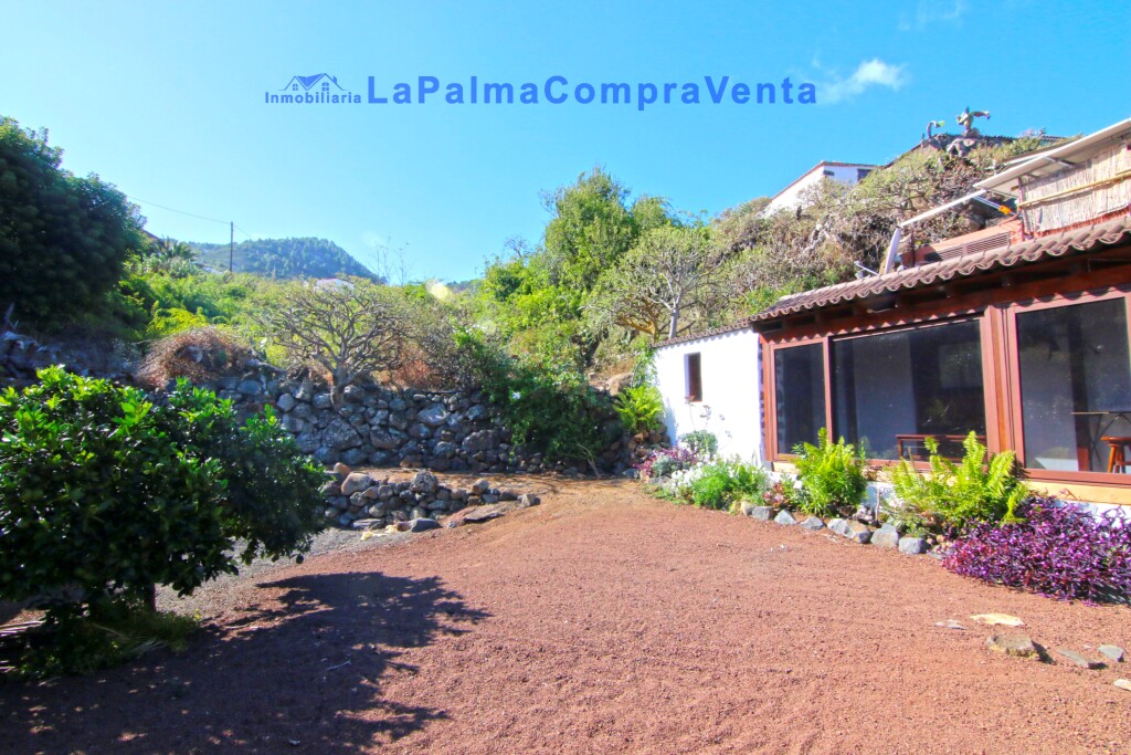Imagen 3 de Casa-Chalet en Venta en Roque Faro Santa Cruz de Tenerife