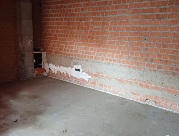 Imagen 1 de Local comercial en urbanización Guadiana. Badajoz.