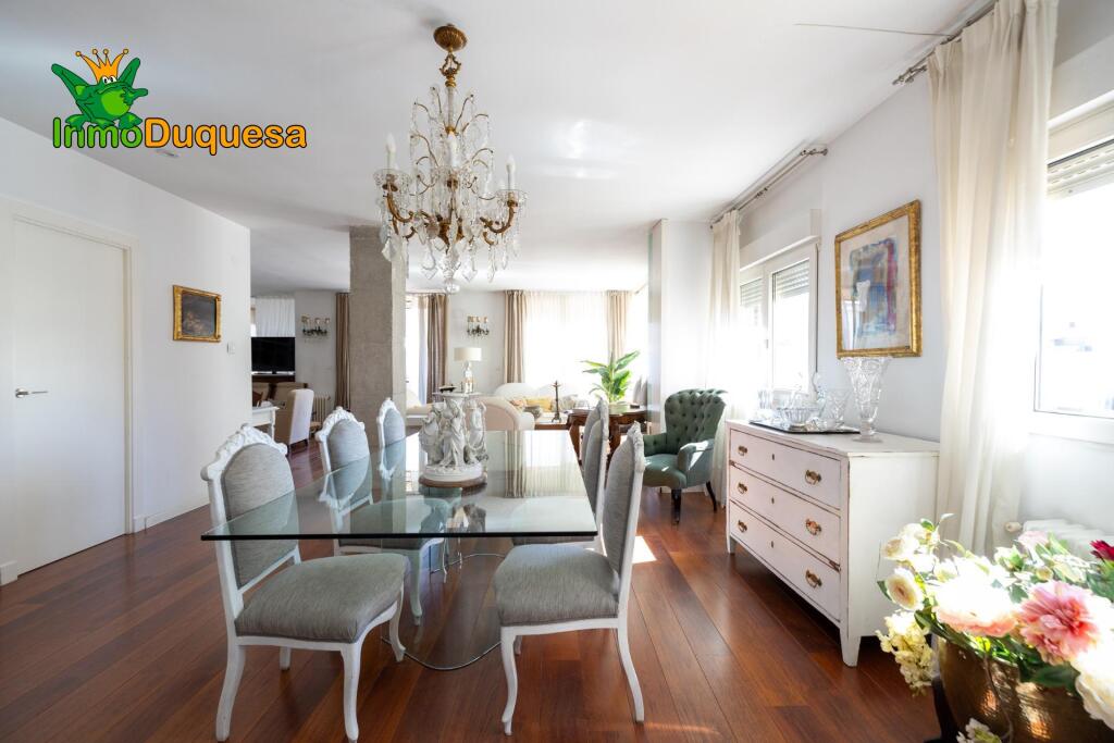 Imagen 2 de Piso junto Plaza San Lazaro con mas de 370 m²