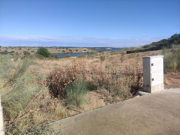 Imagen 1 de PARCELA JUNTO AL PANTANO EN CLUB GOLF LAYOS - El Club del Propietario Imagen 1 de PARCELA JUNTO AL PANTANO EN CLUB GOLF LAYOS