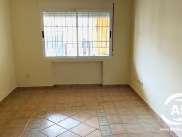 Imagen 4 de CASA EN EL CENTRO DEL PUEBLO