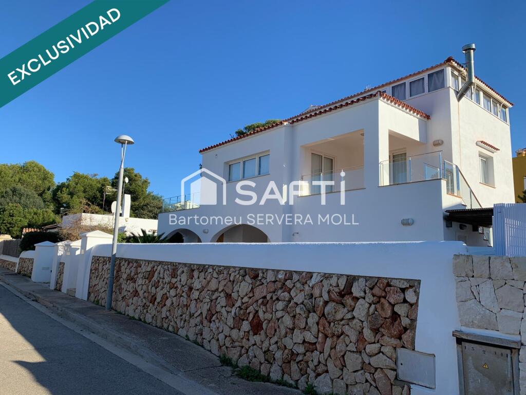 Imagen 2 de DISTINGUIDO CHALET CON PISCINA Y LICENCIA TURÍSTICA EN ZONA COSTERA DE CIUTADELLA