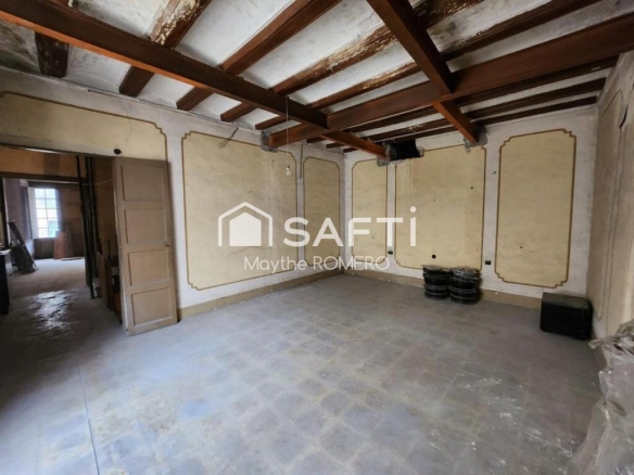 Imagen 1 de Casa en el centro del pueblo totalmente a reformar