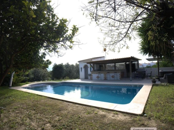 jacuzzi y sistema solar - ubicada en Manzanilla