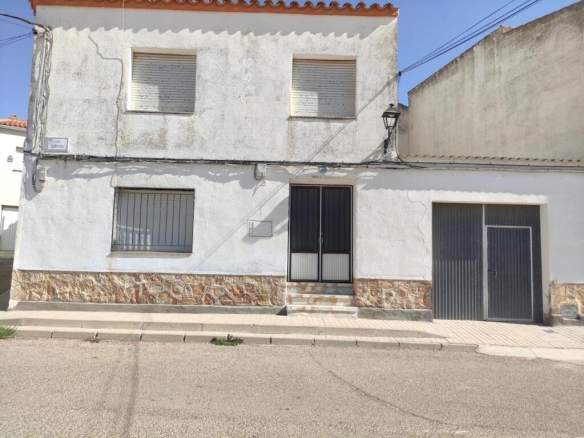 Imagen 1 de AMPLIA CASA DE PUEBLO PARA REHABILITAR EN EL ROMERAL