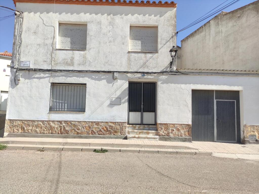 Imagen 1 de AMPLIA CASA DE PUEBLO PARA REHABILITAR EN EL ROMERAL