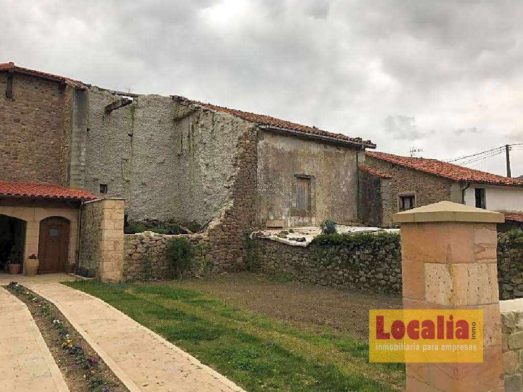 Imagen 2 de Suelo urbano de 170m² en Santiurde de Toranzo