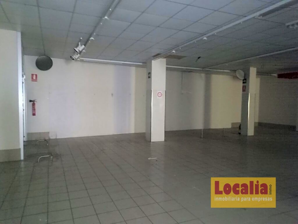 Imagen 2 de Local comercial con almacén en el centro de Palencia