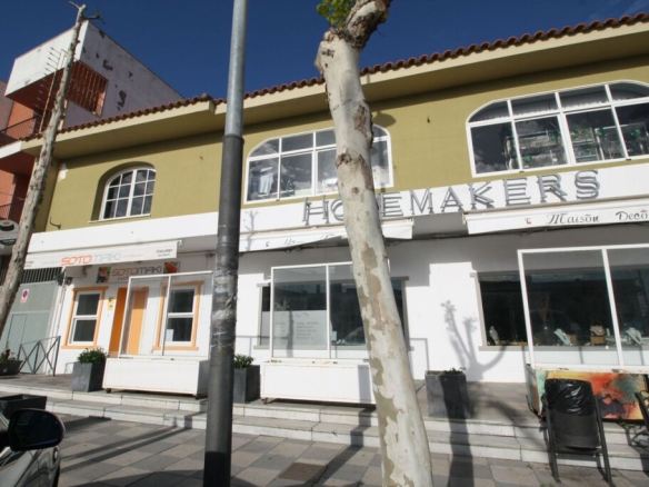 Imagen 4 de Local comercial en Venta en Torreguadiaro Cádiz