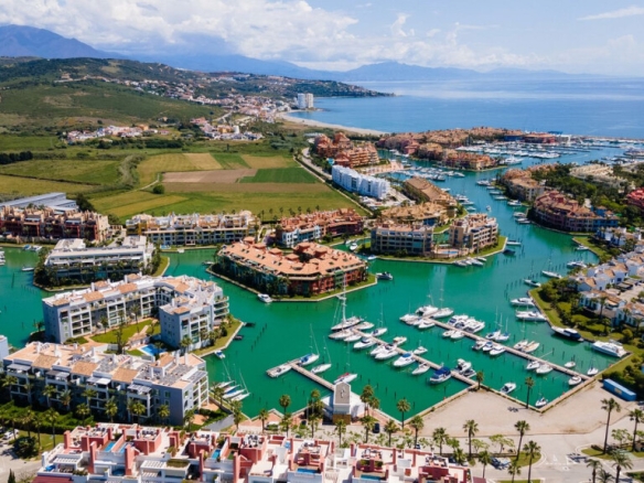 Imagen 1 de Local comercial en Venta en Sotogrande Cádiz - El Club del Propietario Imagen 1 de Local comercial en Venta en Sotogrande Cádiz