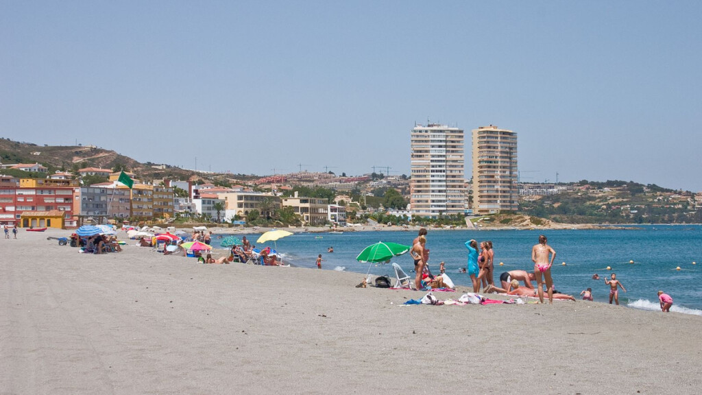 Imagen 2 de Local comercial en Venta en Torreguadiaro Cádiz