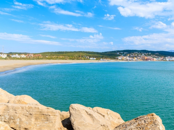 Imagen 3 de Local comercial en Venta en Torreguadiaro Cádiz