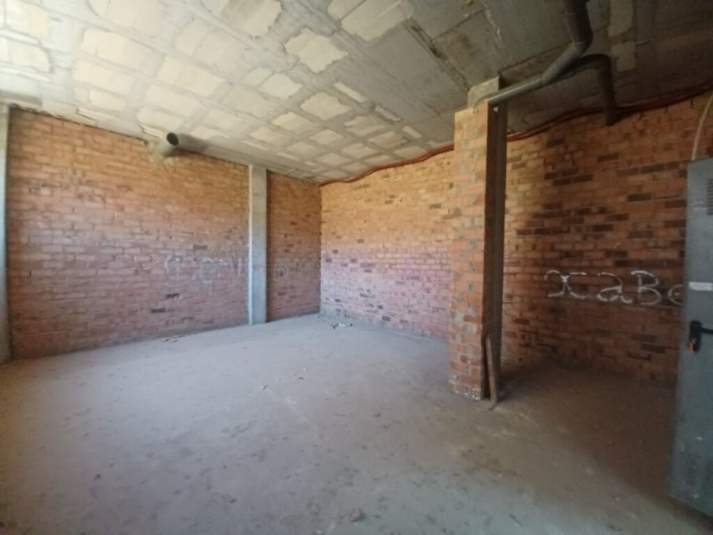 Imagen 3 de A LA VENTA  LOCAL DE MAS DE 58 METROS CONSTRUIDOS CON VENTILACION