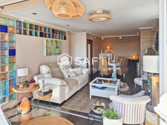 Imagen 3 de Adosado con terraza de 66m. En primerísima línea.