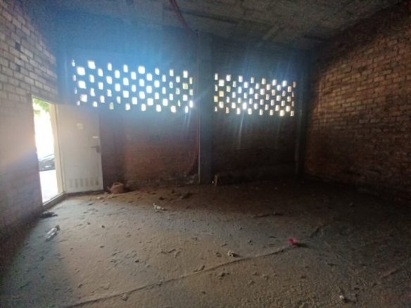 Imagen 2 de EN VENTA EXCLUSIVO  LOCAL EN PLENO CENTRO DE  SABINILLAS