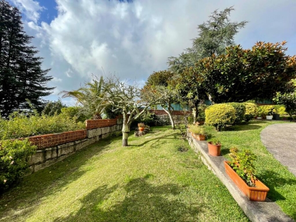 Imagen 3 de Casa-Chalet en Venta en Vigo Pontevedra