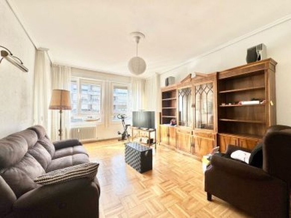 Imagen 4 de Piso en Venta en Vitoria SAN MARTIN-SEMINARIO Álava