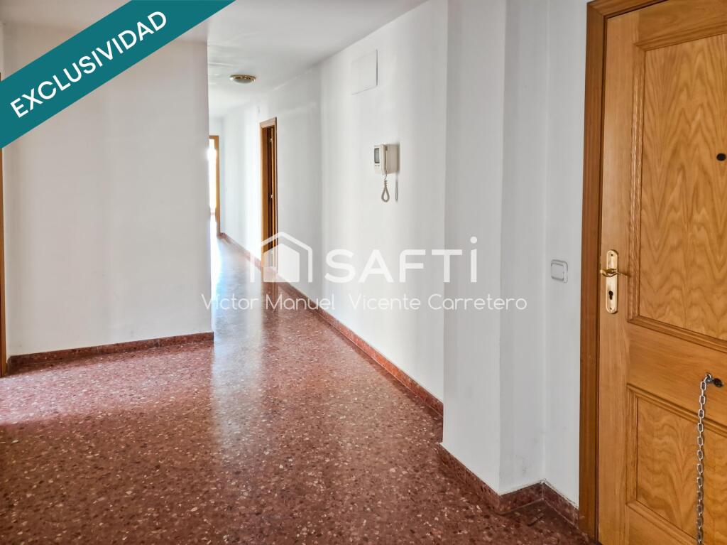 Imagen 2 de Amplio piso esquinero con garaje y trastero