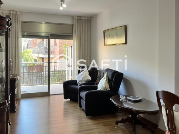 Imagen 3 de Impecable piso con jardín de 162m2 en LLoret de Mar