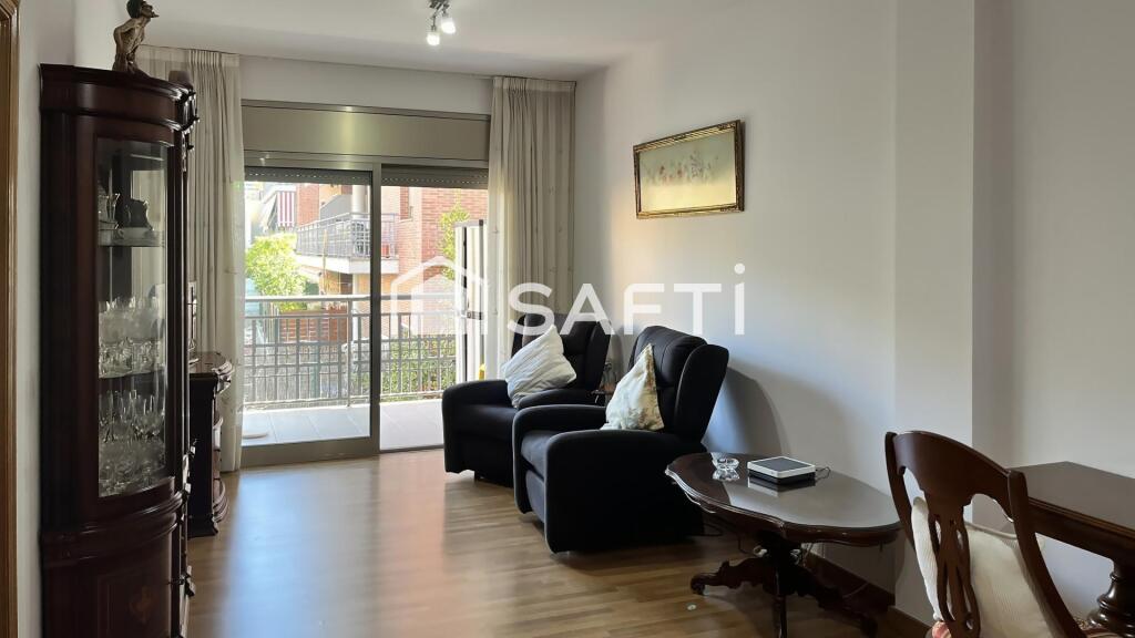 Imagen 3 de Impecable piso con jardín de 162m2 en LLoret de Mar