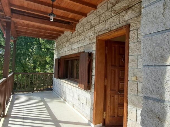 Imagen 1 de CASA CON JARDIN