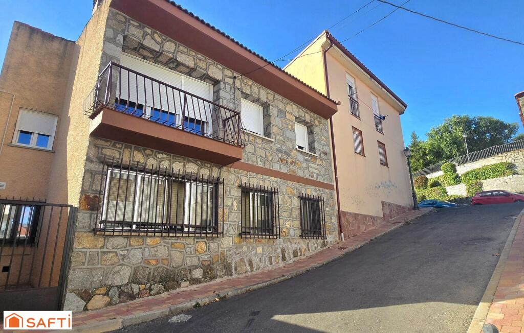 Imagen 2 de PISO EN EL CORAZON DE GUADARRAMA CON EL ENCANTO DE LA SIERRA