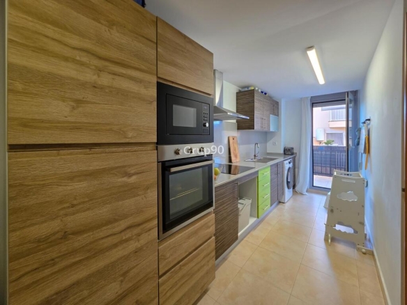 Imagen 3 de ? OPORTUNIDAD EN ALMACELLES: PISO SEMINUEVO CON PARKING Y TRASTERO