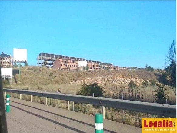 Imagen 1 de Obra parada de 73 viviendas en Valdefresno