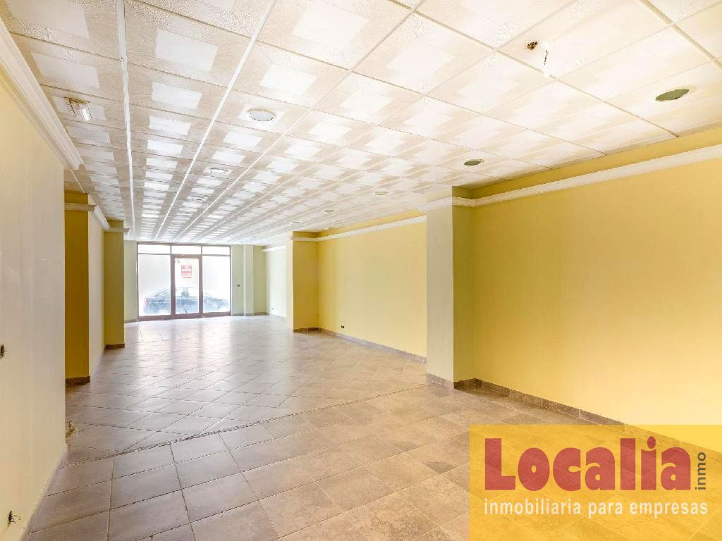 Imagen 3 de Perfecto y céntrico Local Comercial en Santoña.