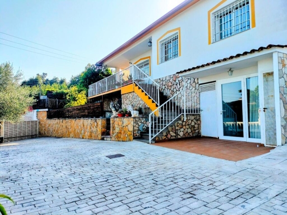 Imagen 1 de Tu hogar exclusivo con piscina