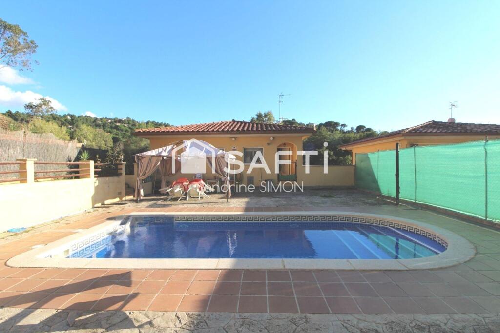 Imagen 2 de Preciosa casa 4 habitaciones con piscina y vistas despejadas!!