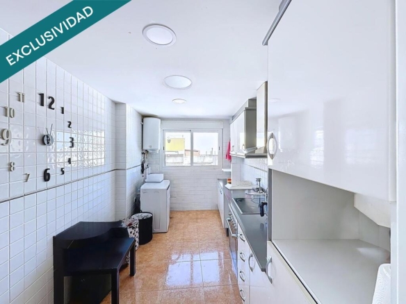 Imagen 3 de Amplio piso en Miramar con garaje y