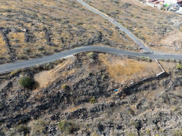 Imagen 4 de Terreno rústico en Adeje – 2.269 m² con vistas al mar y la montaña