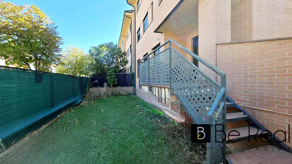 PISO DE DOS HABITACIONES Y DOS BAÑOS EN VILLANUEVA DE LA CAÑADA (MADRID).