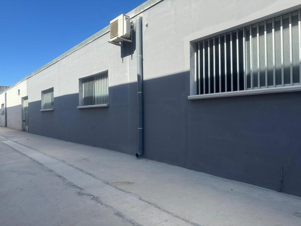 Imagen 2 de Nave comercial en Venta en Tarrega Lleida