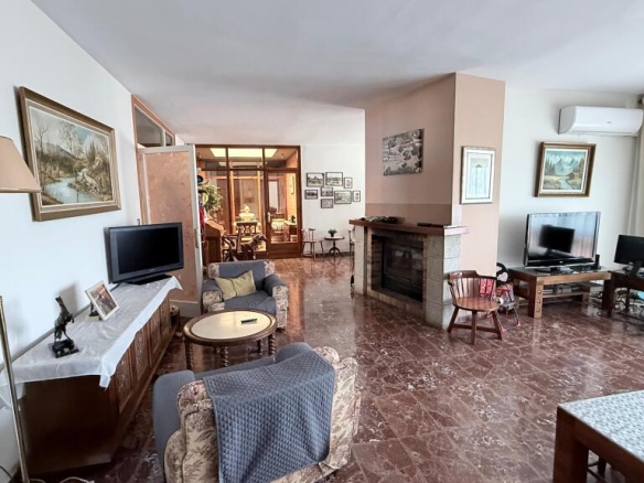 Imagen 2 de Casa-Chalet en Venta en Argentona Barcelona