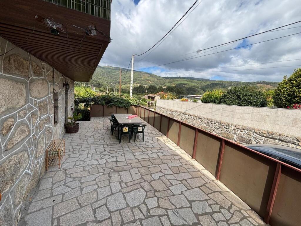 Imagen 3 de SE VENDE CASA  EN ZONA RURAL  -  ARBO - PONTEVEDRA.