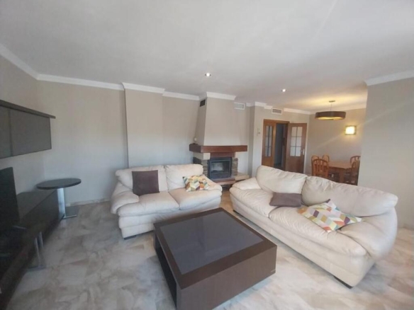 Imagen 4 de ALQUILER DE LARGA TEMPORADA EN CENTRO DE ESTEPONA