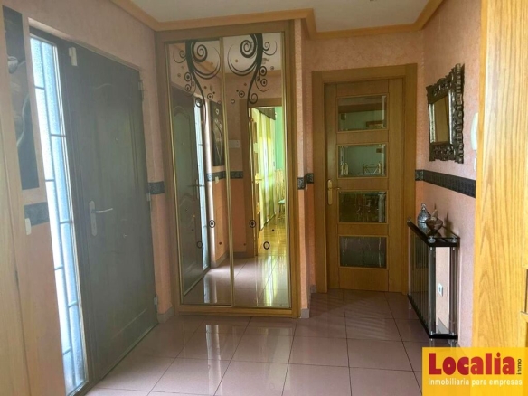 Imagen 1 de Magnífico chalet con garaje y trastero