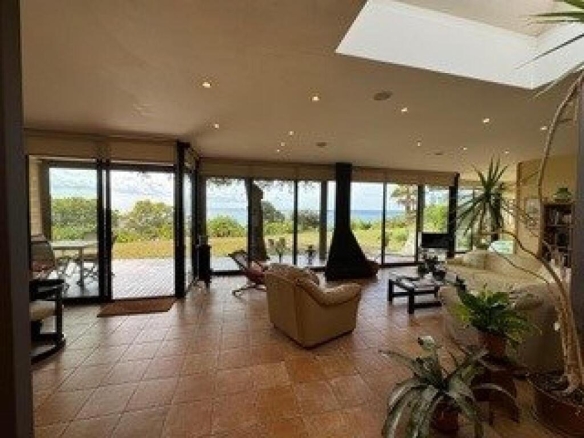 Imagen 2 de EXCLUSIVA CASA DELANTE DEL MAR EN SANT POL DE MAR