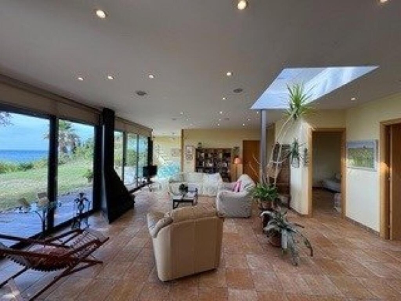 Imagen 3 de EXCLUSIVA CASA DELANTE DEL MAR EN SANT POL DE MAR