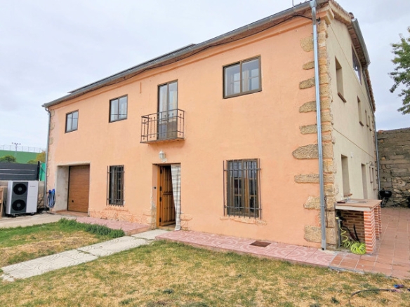 Imagen 2 de Casa de pueblo en Venta en Duruelo Segovia