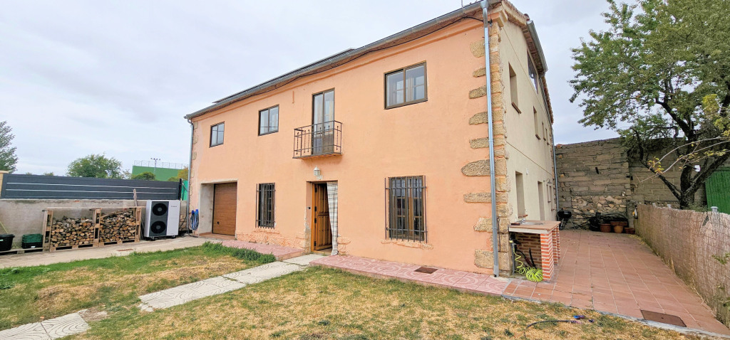 Imagen 2 de Casa de pueblo en Venta en Duruelo Segovia