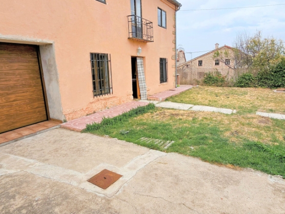 Imagen 4 de Casa de pueblo en Venta en Duruelo Segovia